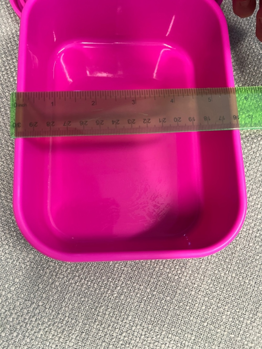 TYPO Bright Pink Lunch Box / Storage Container - Picture 5 of 9
